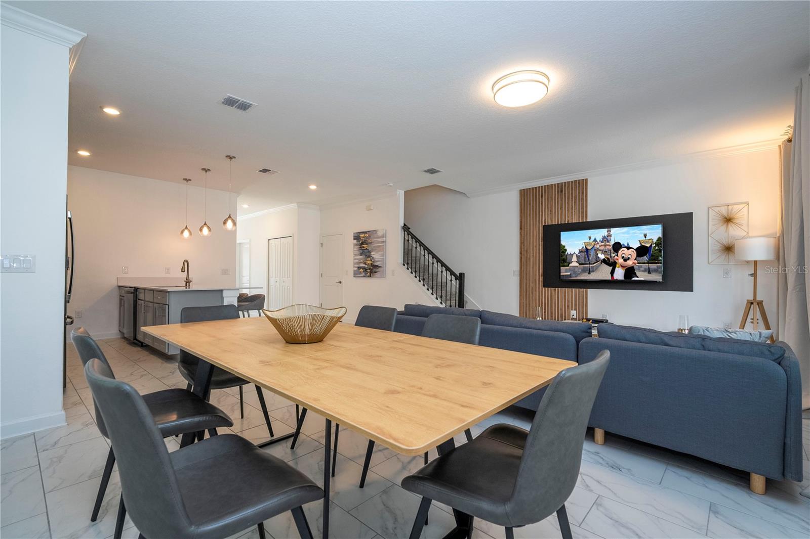 Image 47 of 96 For 982 Splash Shot Place