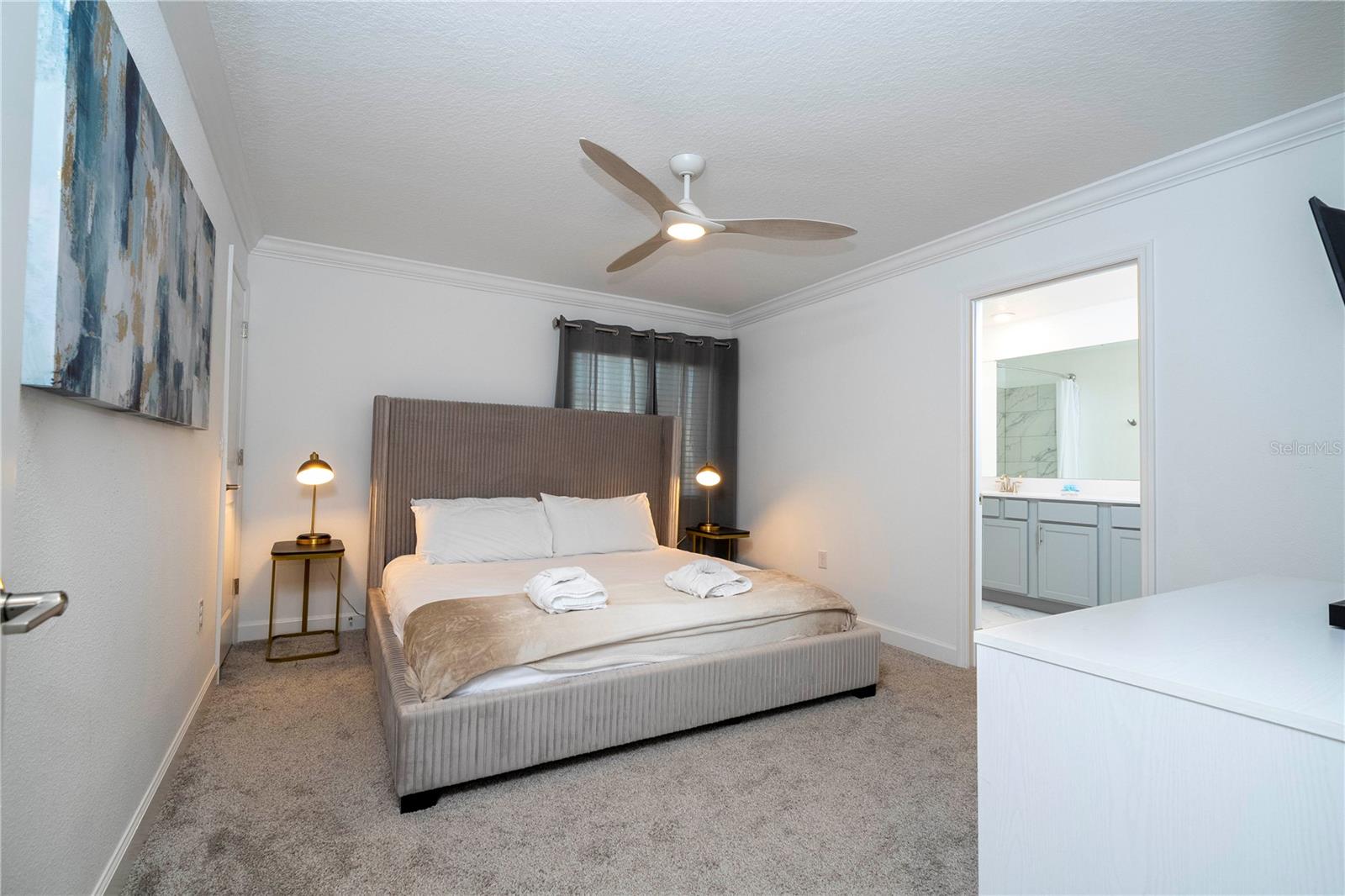 Image 49 of 96 For 982 Splash Shot Place