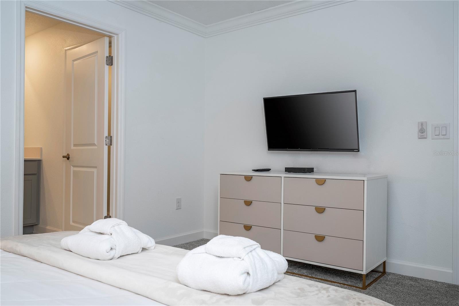 Image 55 of 96 For 982 Splash Shot Place