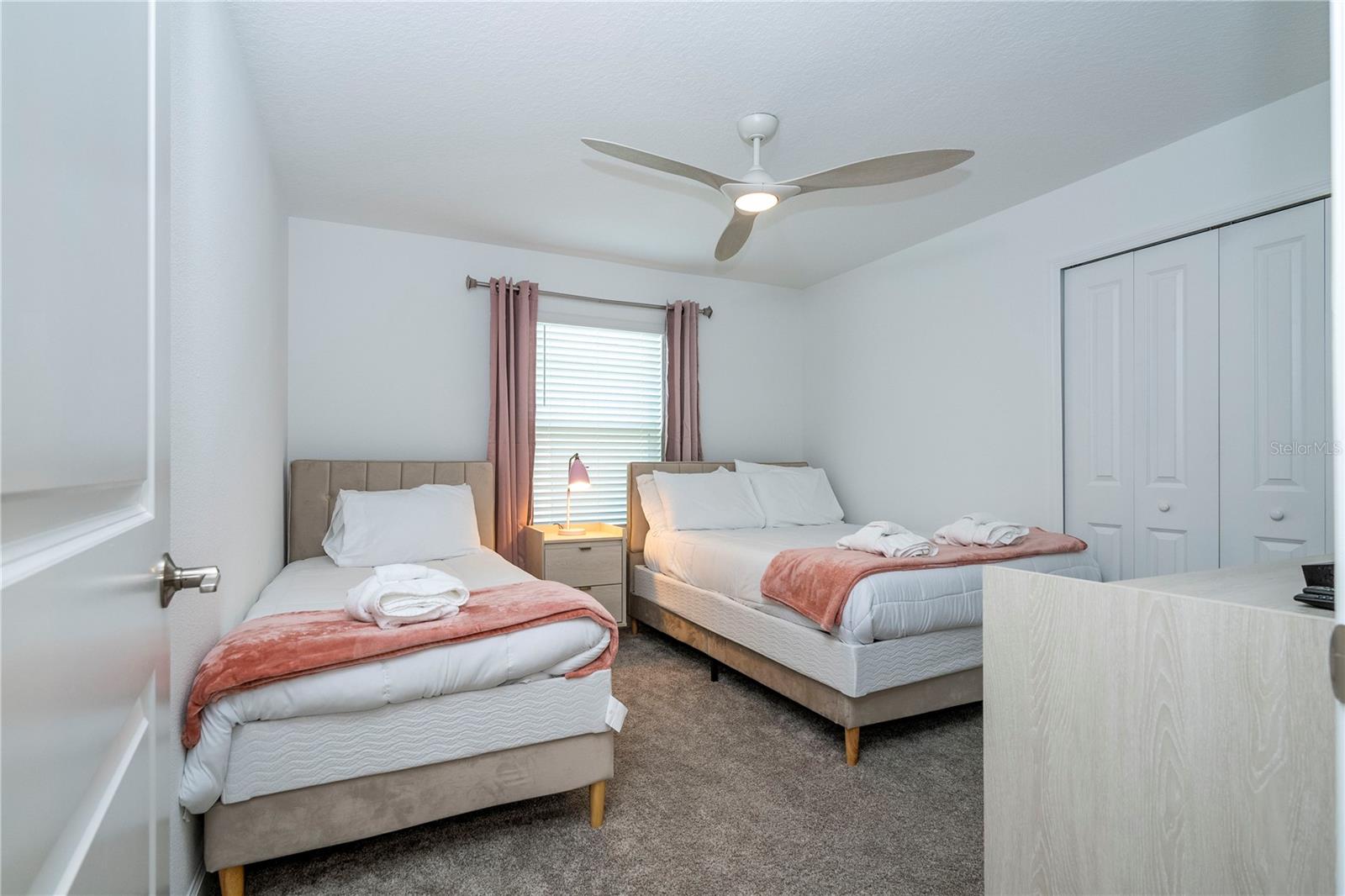 Image 59 of 96 For 982 Splash Shot Place