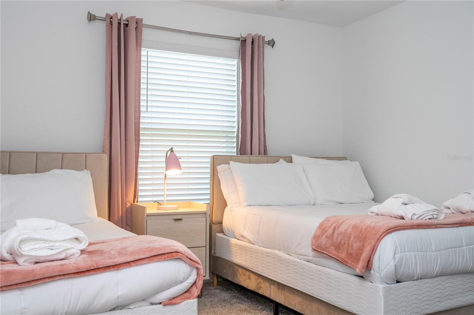 Image 60 of 96 For 982 Splash Shot Place