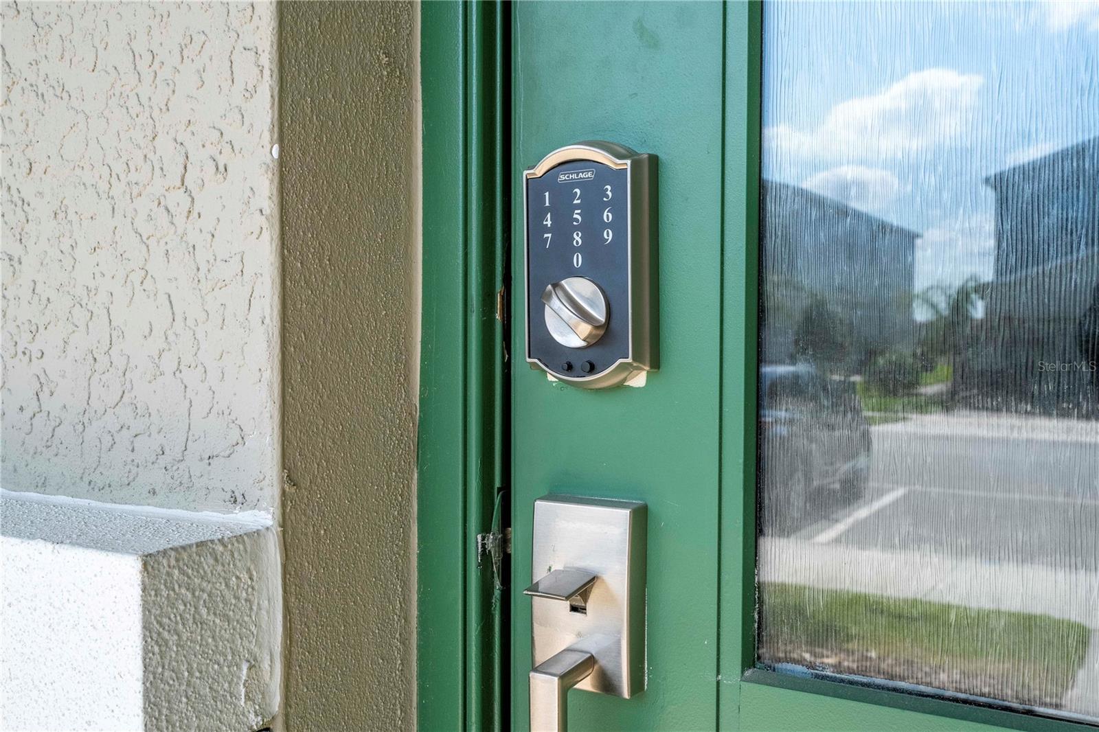 Image 8 of 96 For 982 Splash Shot Place