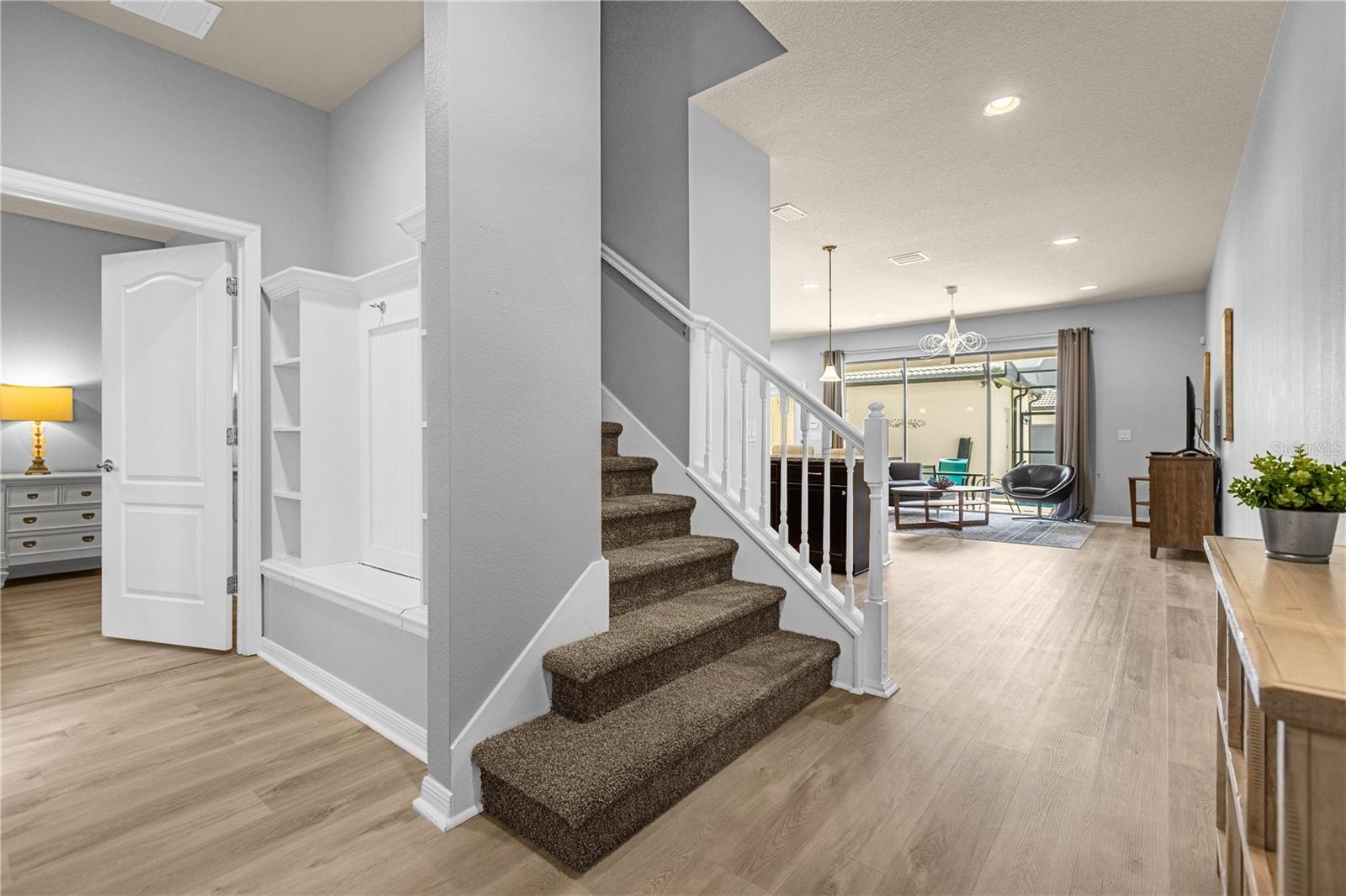 Image 18 of 46 For 9031 Rhodes Street