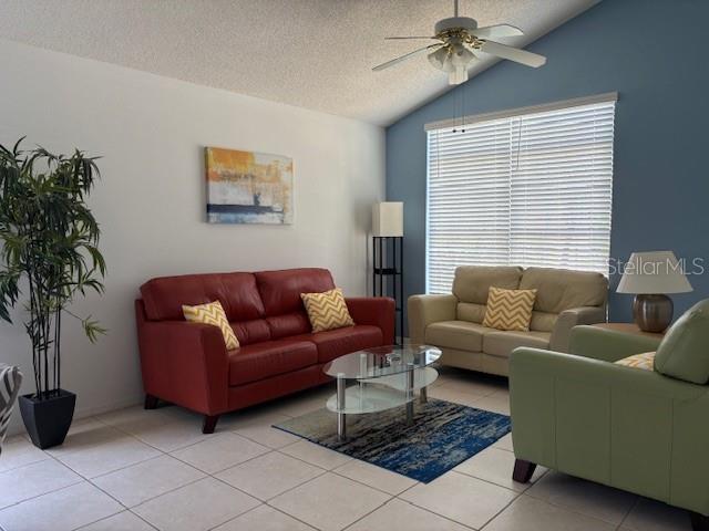 Image 4 of 61 For 906 Montana Avenue