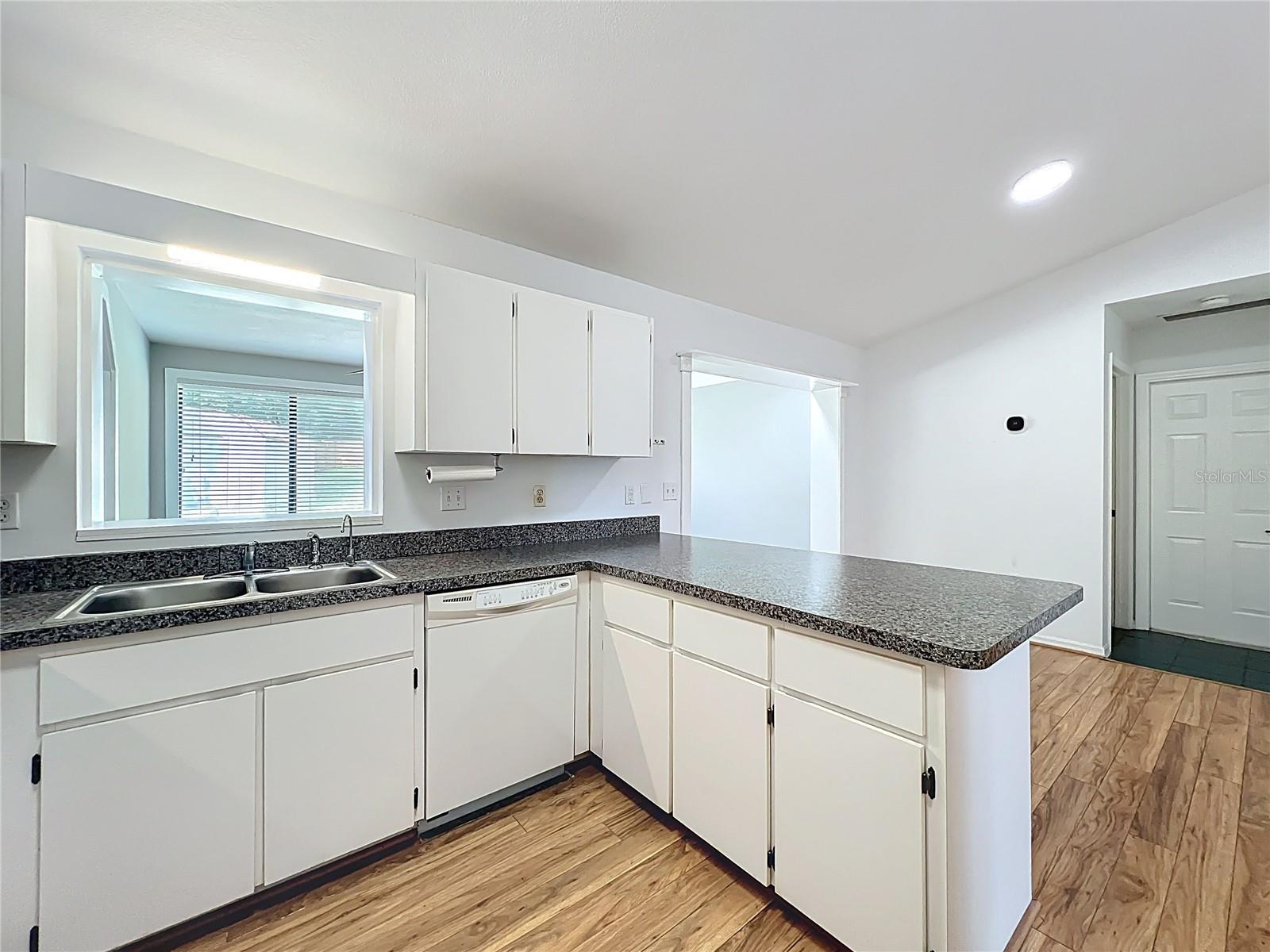 Image 15 of 53 For 30931 Lochmore Circle