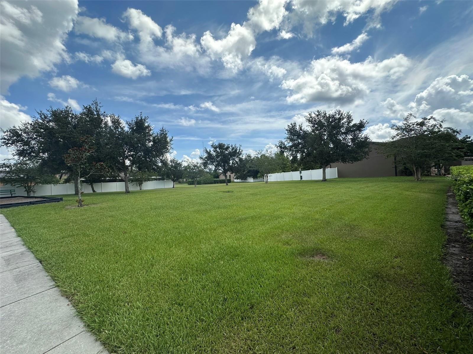 Image 28 of 30 For 1002 La Mirada Court