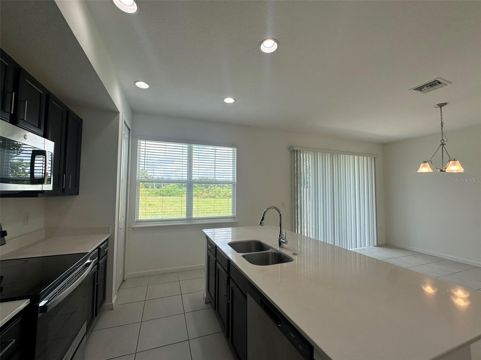 Image 6 of 30 For 1002 La Mirada Court