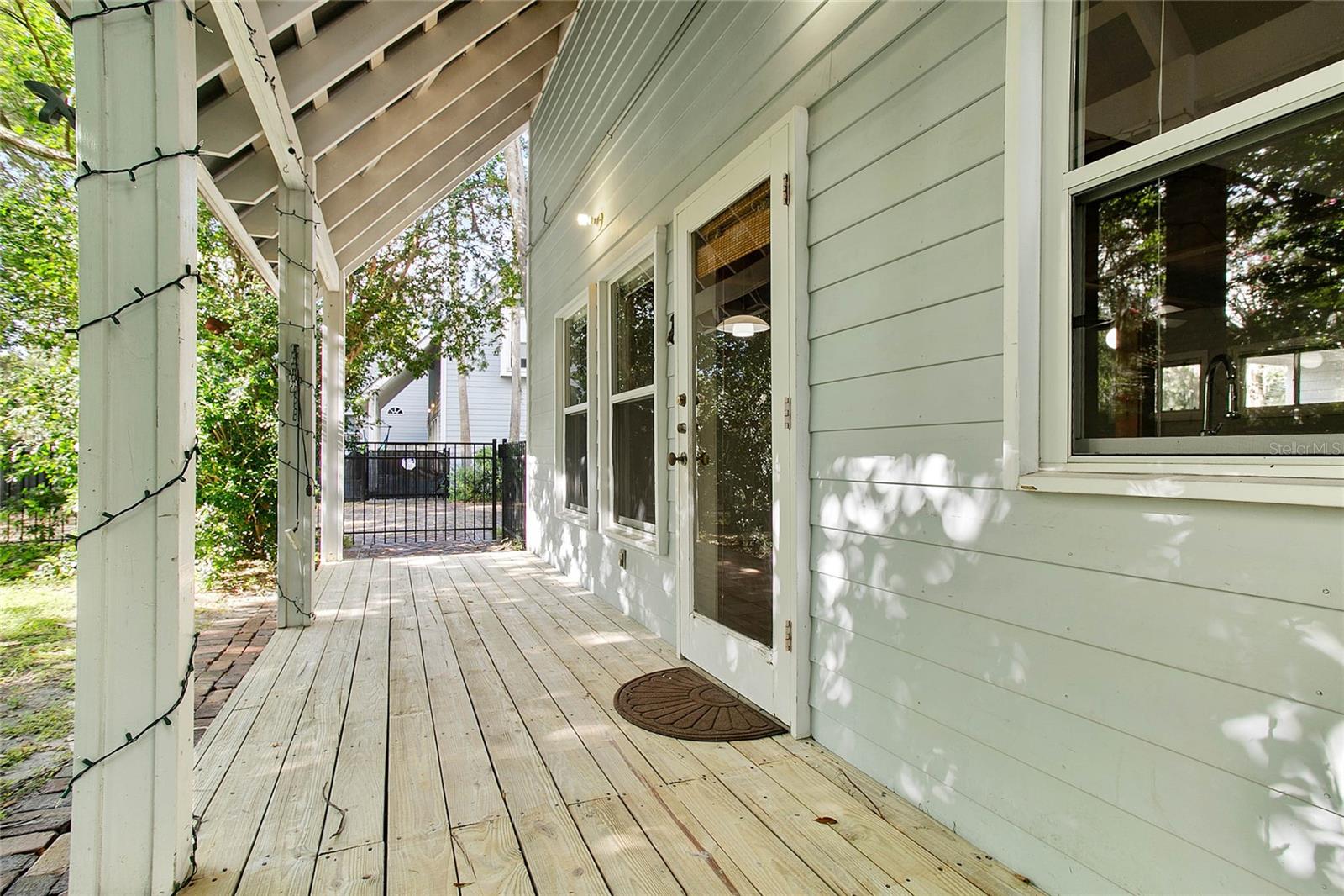 Image 3 of 28 For 754 Westmoreland Drive 3