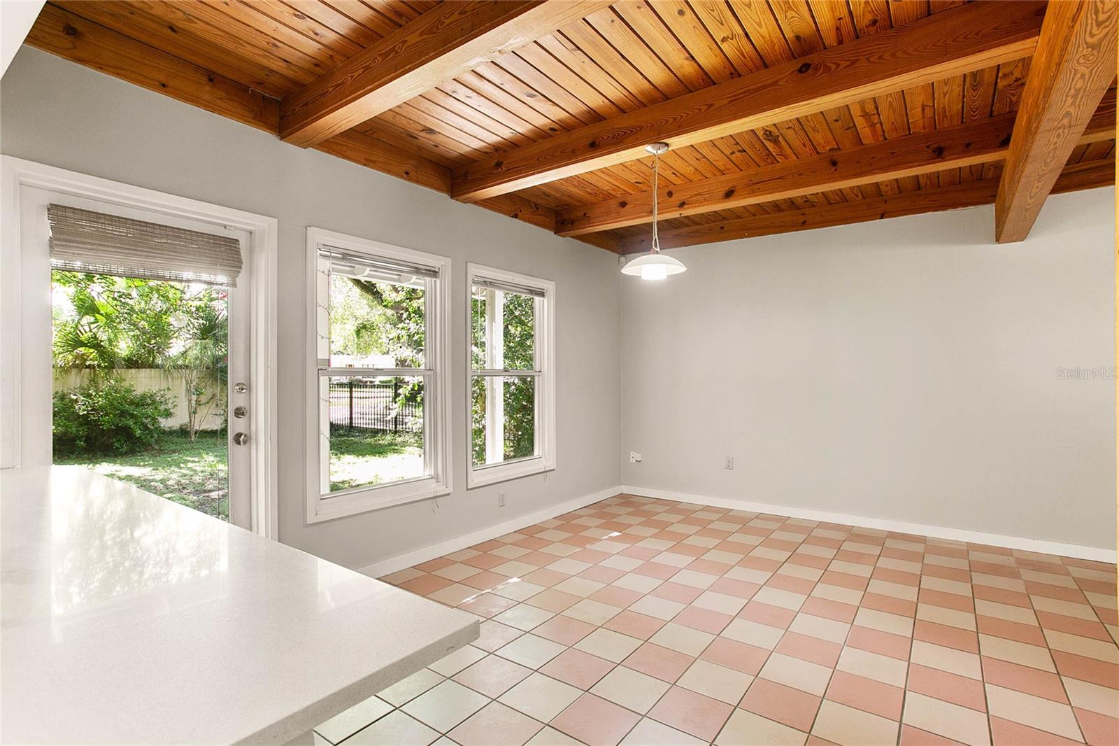 Image 6 of 28 For 754 Westmoreland Drive 3