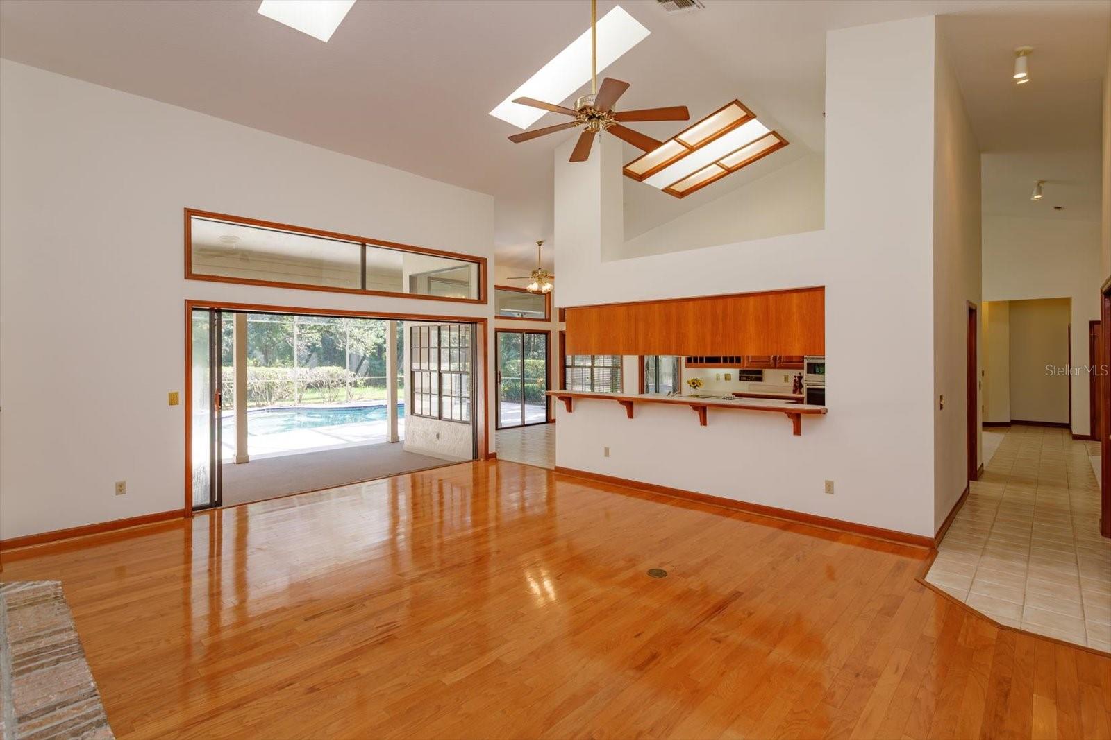 Image 11 of 41 For 2206 Earleaf Court