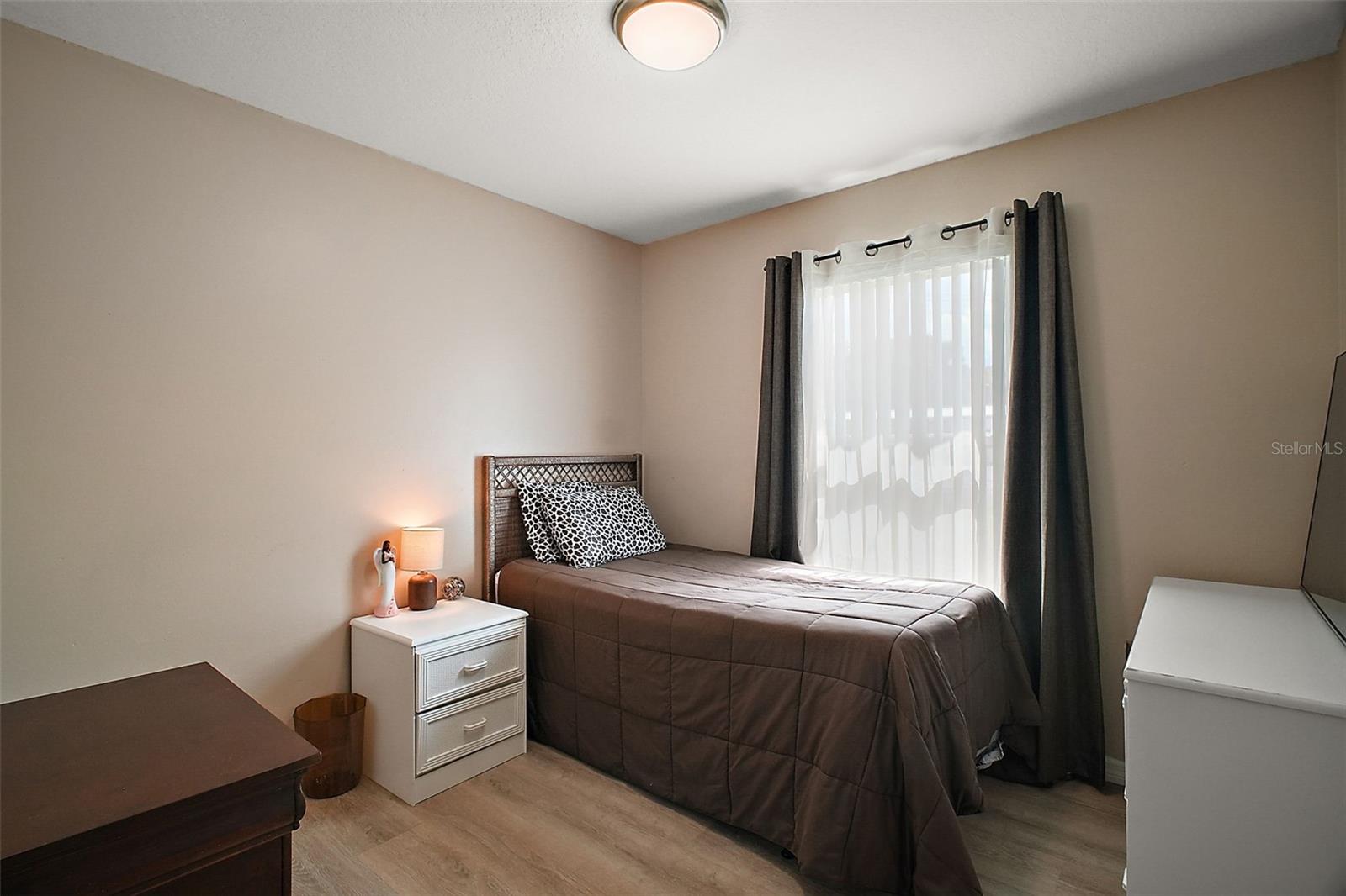 Image 15 of 20 For 226 Cardinal Drive