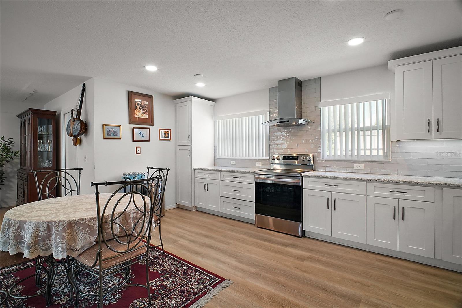 Image 6 of 20 For 226 Cardinal Drive