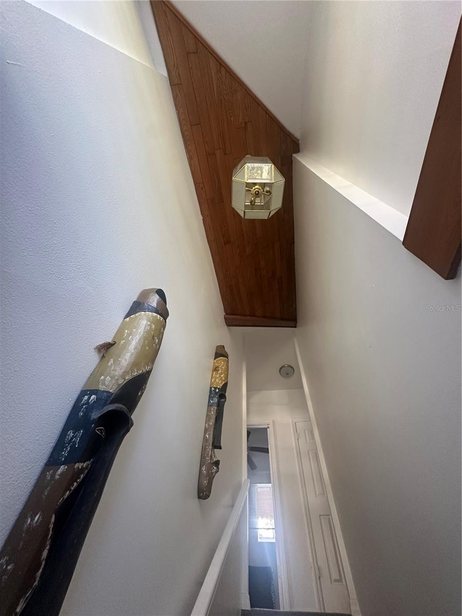 Image 12 of 24 For 381 Cobble Court