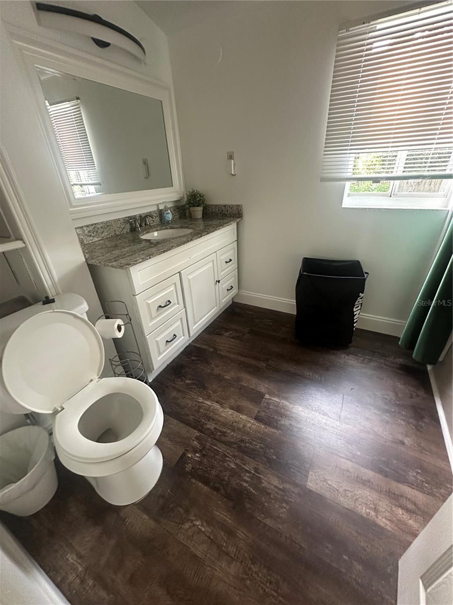 Image 17 of 24 For 381 Cobble Court