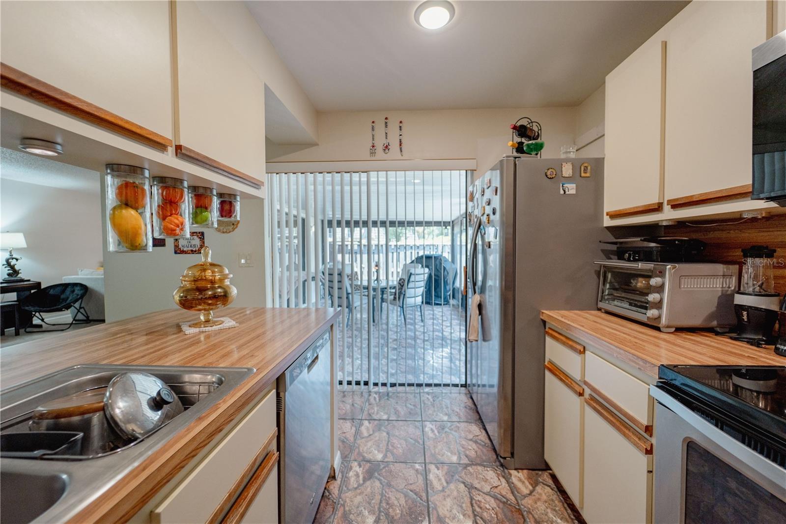 Image 10 of 37 For 2935 Tangerine Court