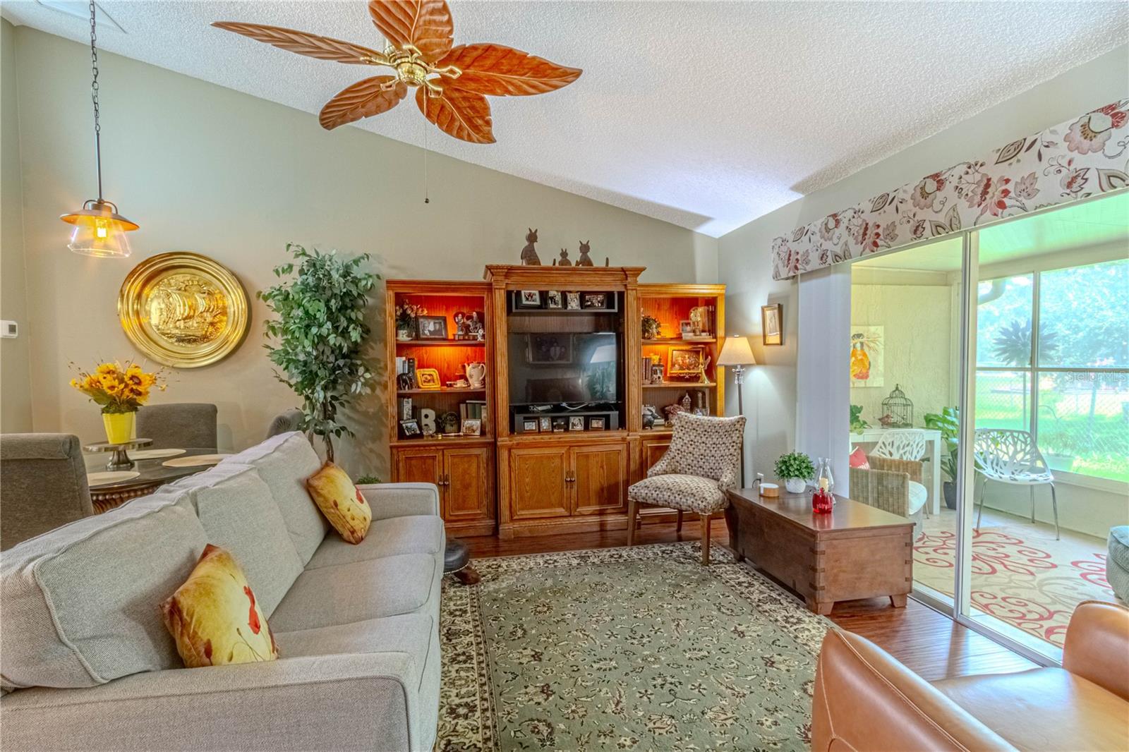 Image 16 of 24 For 13147 Laver Lane