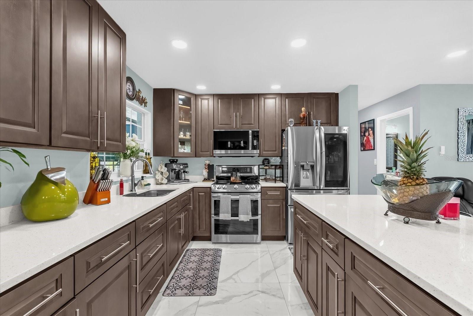 Image 6 of 23 For 7553 Laurel Springs Drive