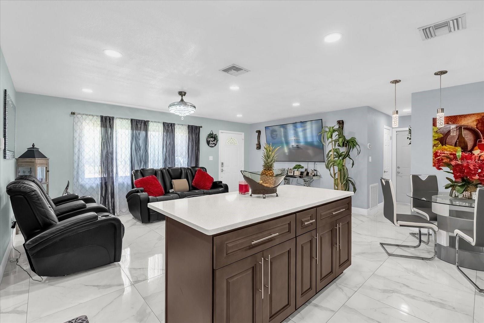 Image 7 of 23 For 7553 Laurel Springs Drive