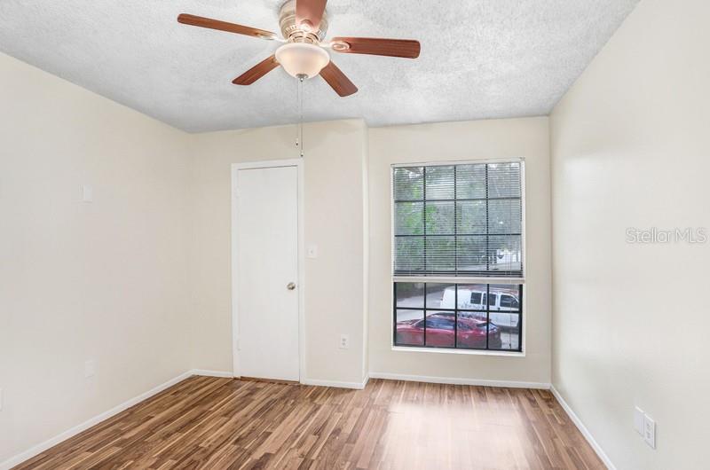 Image 29 of 44 For 8702 Mallard Reserve Drive 202