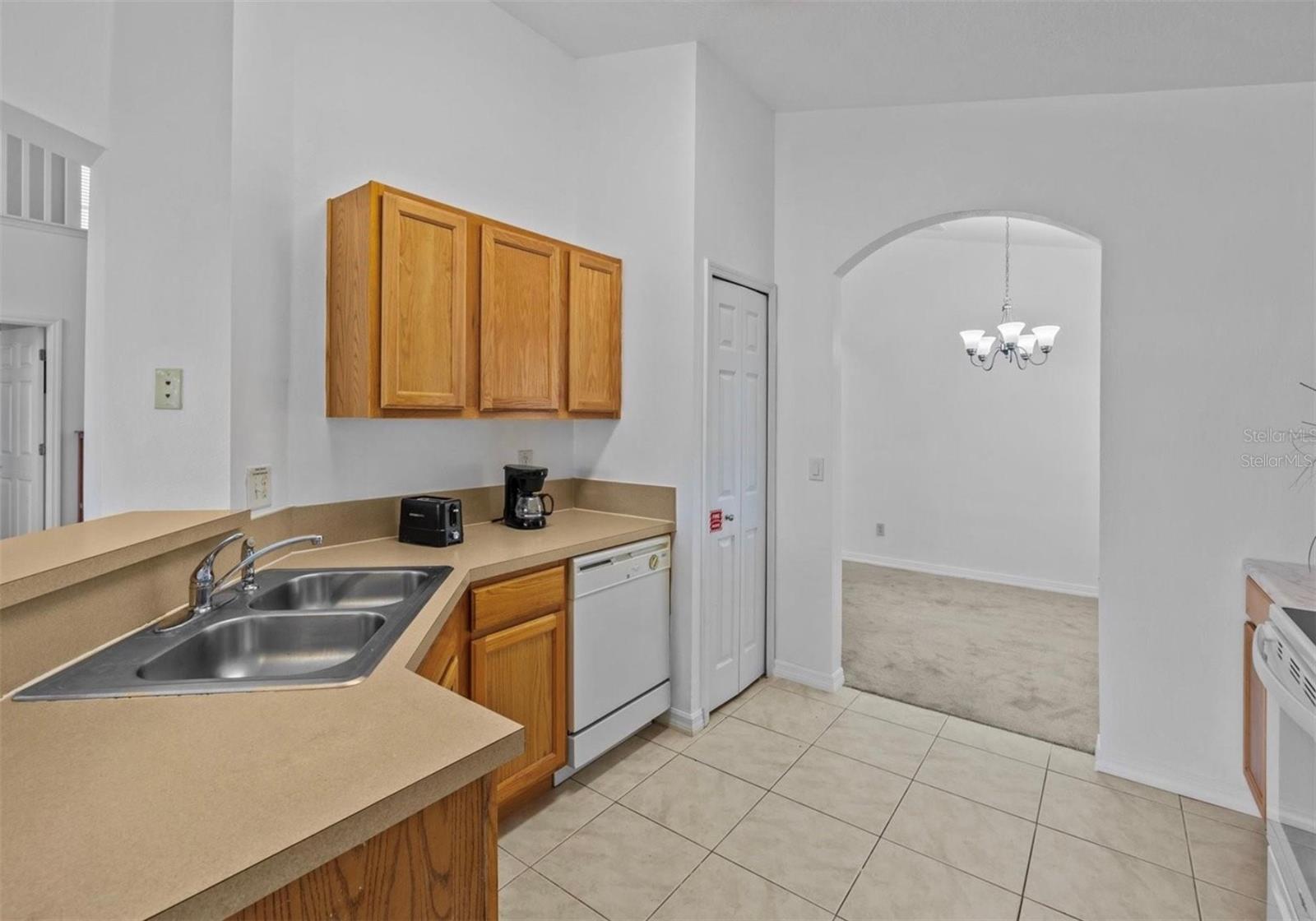 Image 15 of 16 For 204 Paloma Drive
