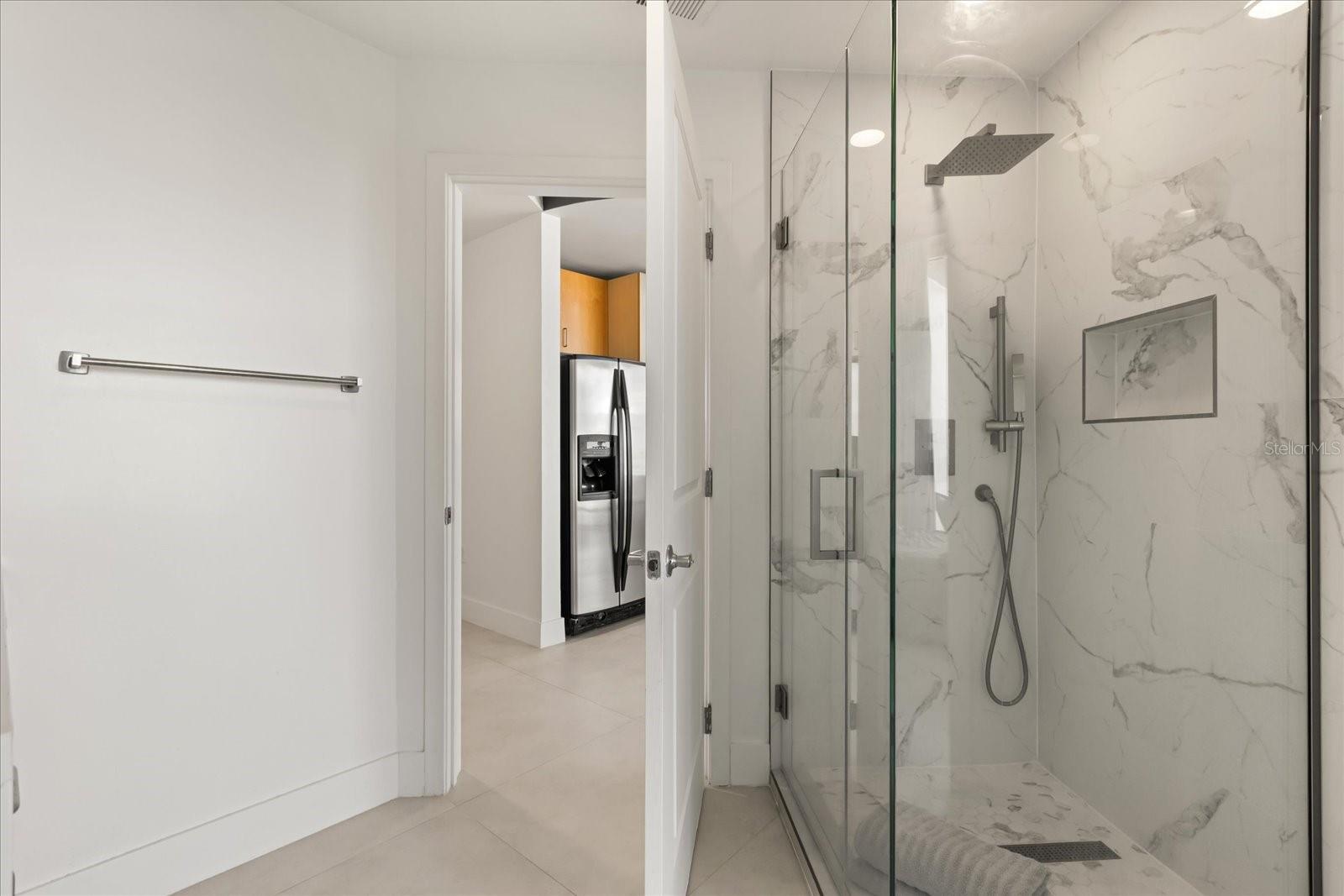 Image 22 of 41 For 155 Court Avenue 1316