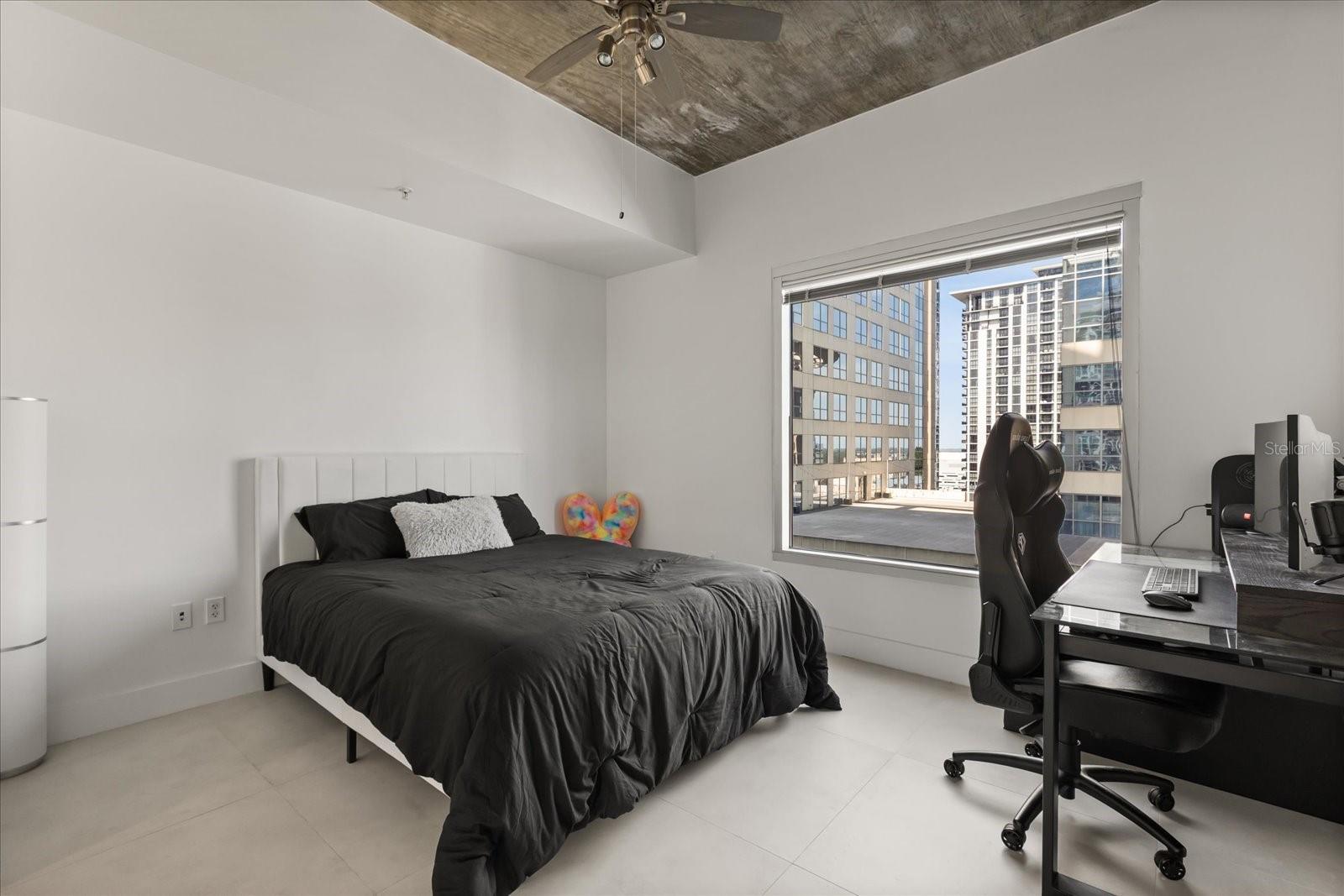Image 23 of 41 For 155 Court Avenue 1316