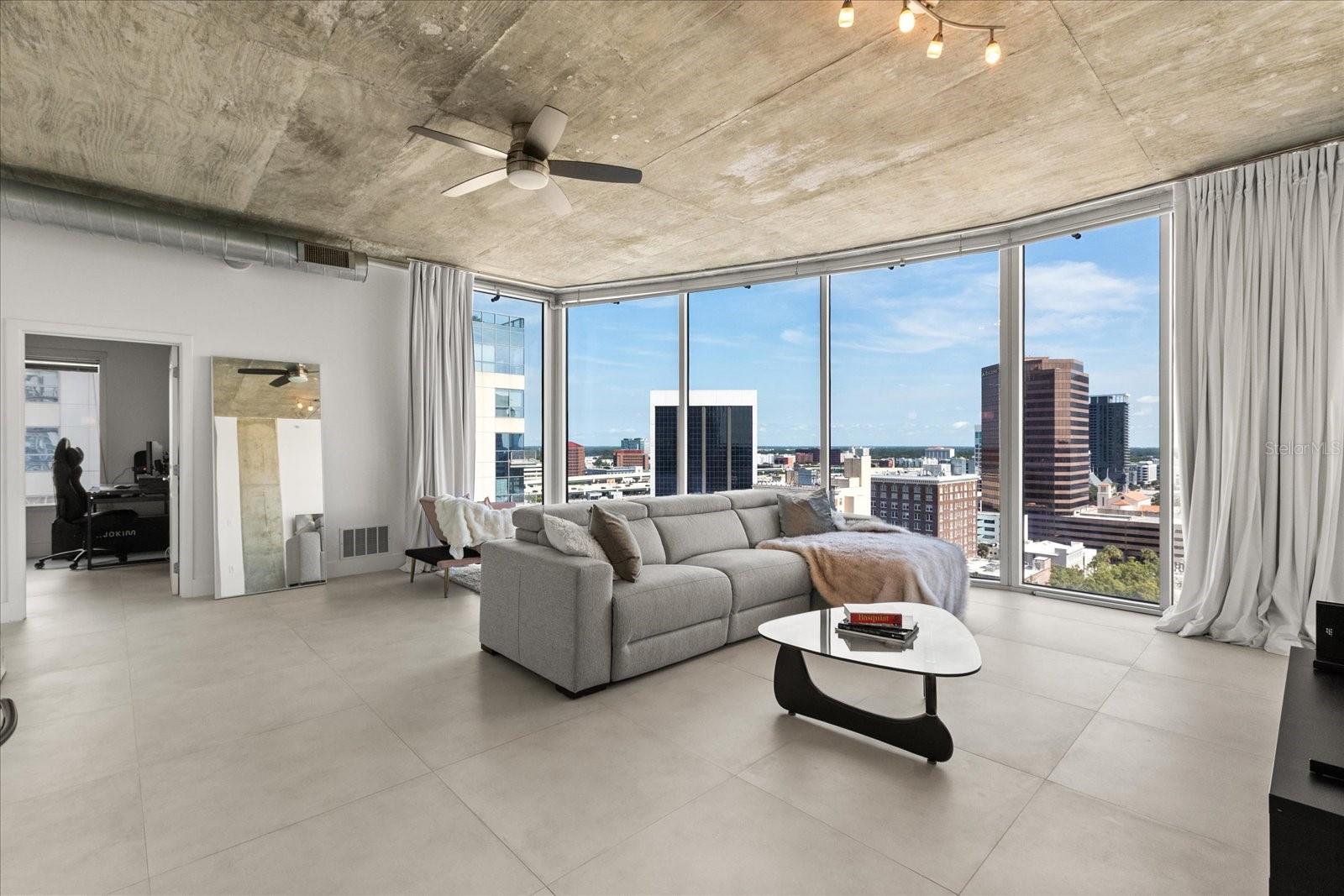 Image 5 of 41 For 155 Court Avenue 1316