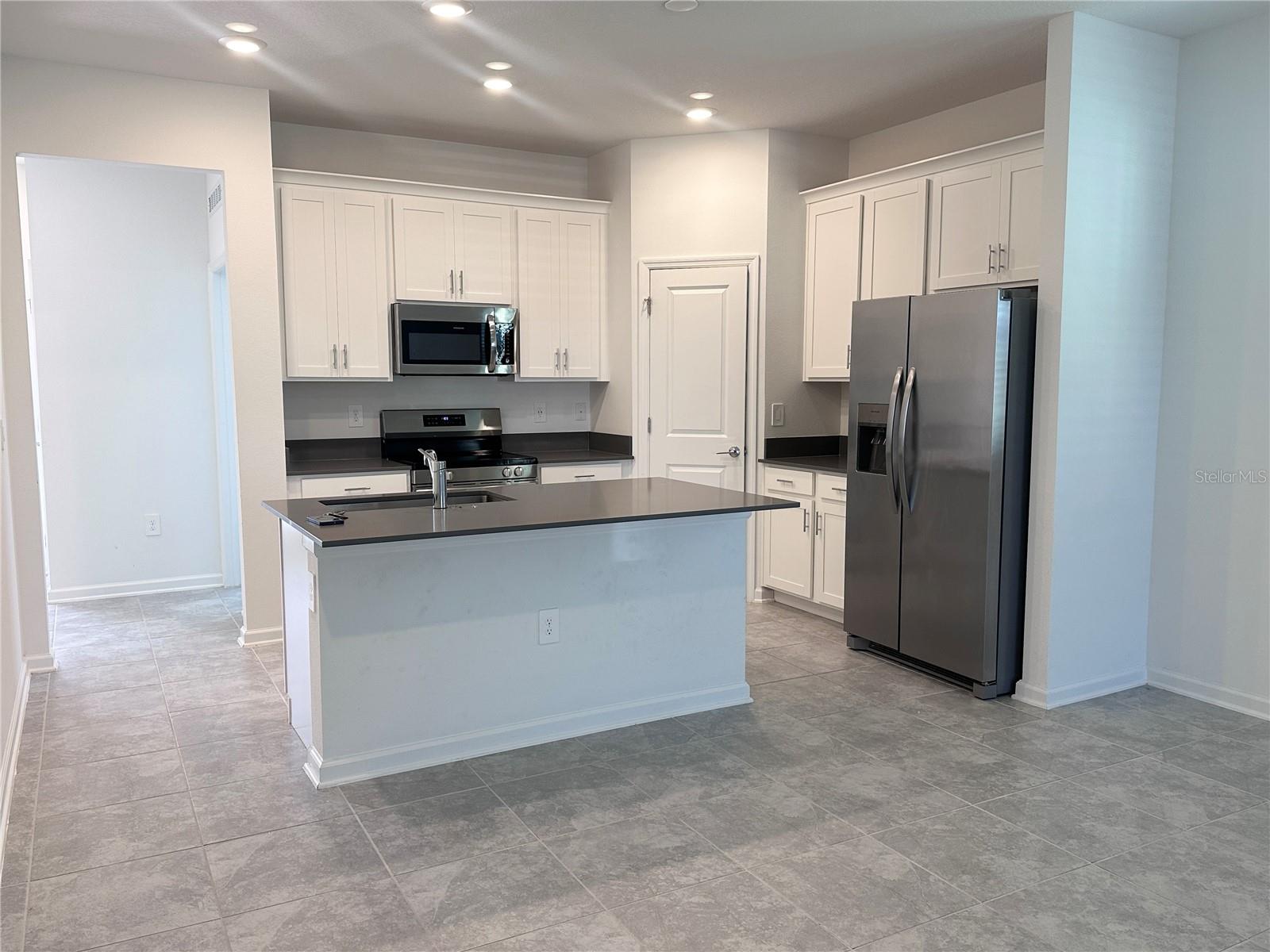 Image 5 of 20 For 6110 Blissful Street