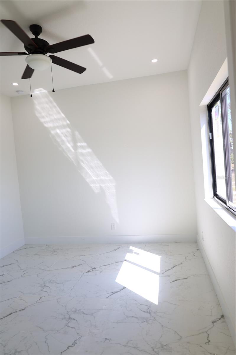 Image 17 of 55 For 2751 42nd Place