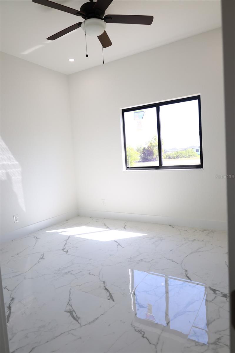 Image 18 of 55 For 2751 42nd Place