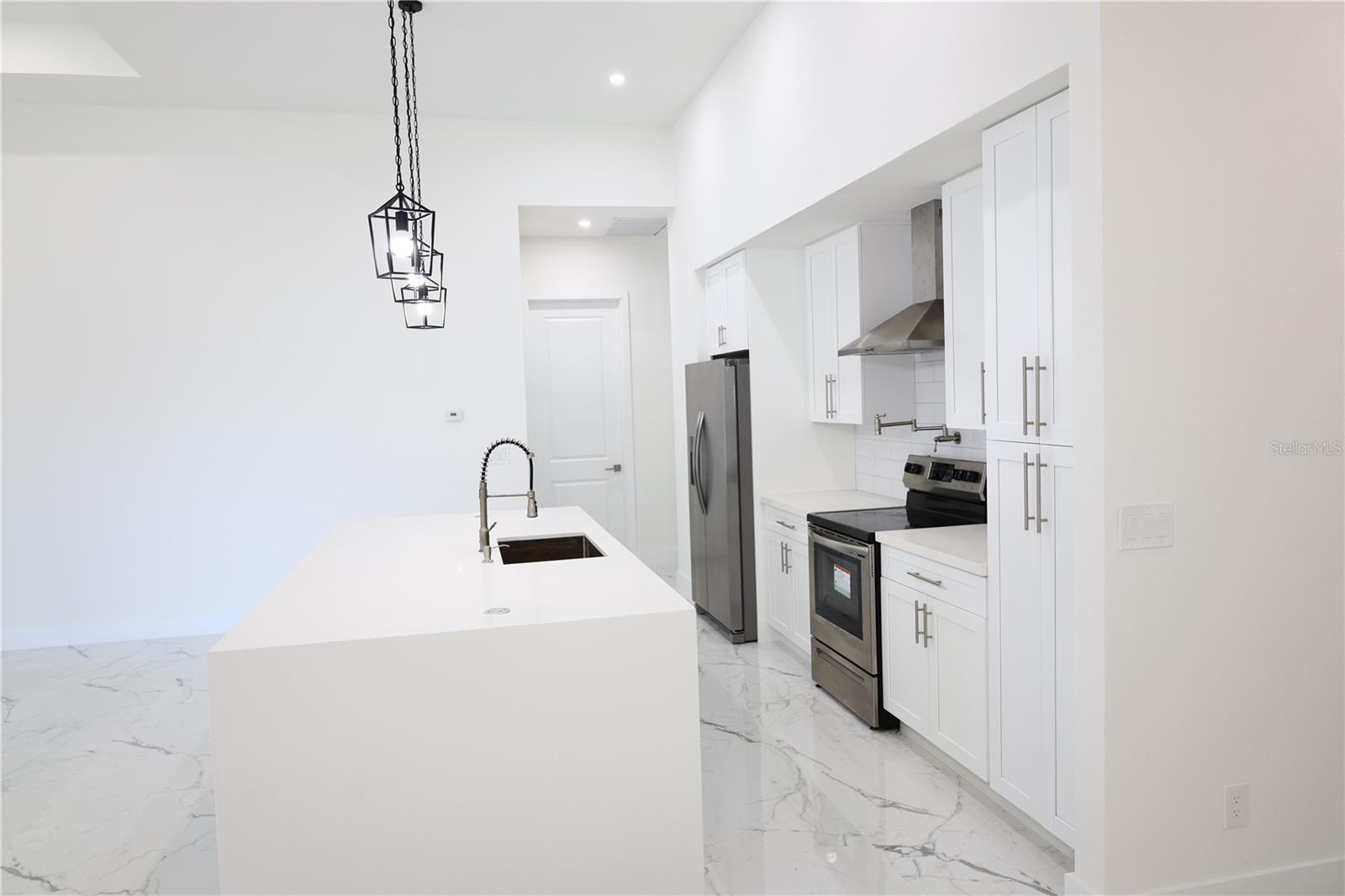 Image 24 of 55 For 2751 42nd Place