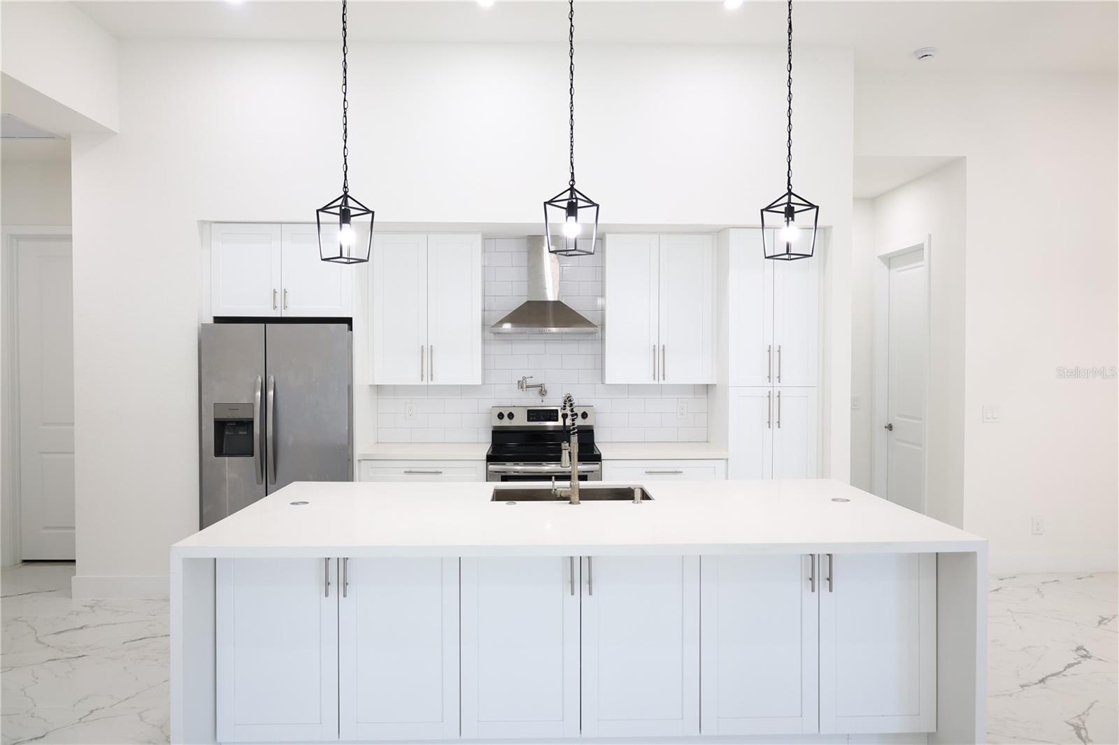 Image 26 of 55 For 2751 42nd Place