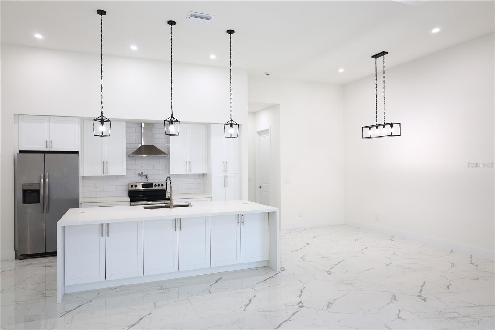 Image 27 of 55 For 2751 42nd Place