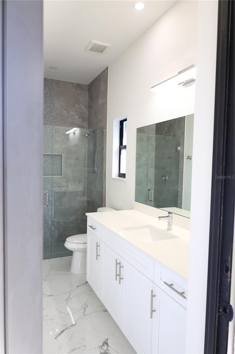 Image 32 of 55 For 2751 42nd Place