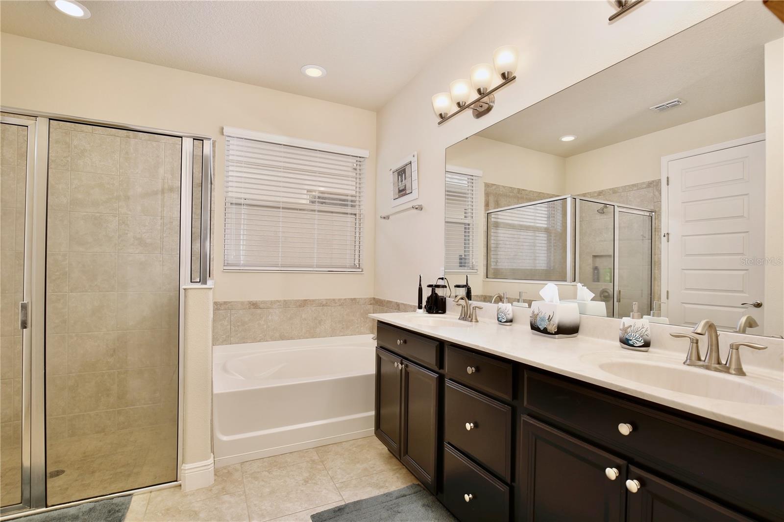 Image 17 of 43 For 8711 Eden Cove Drive