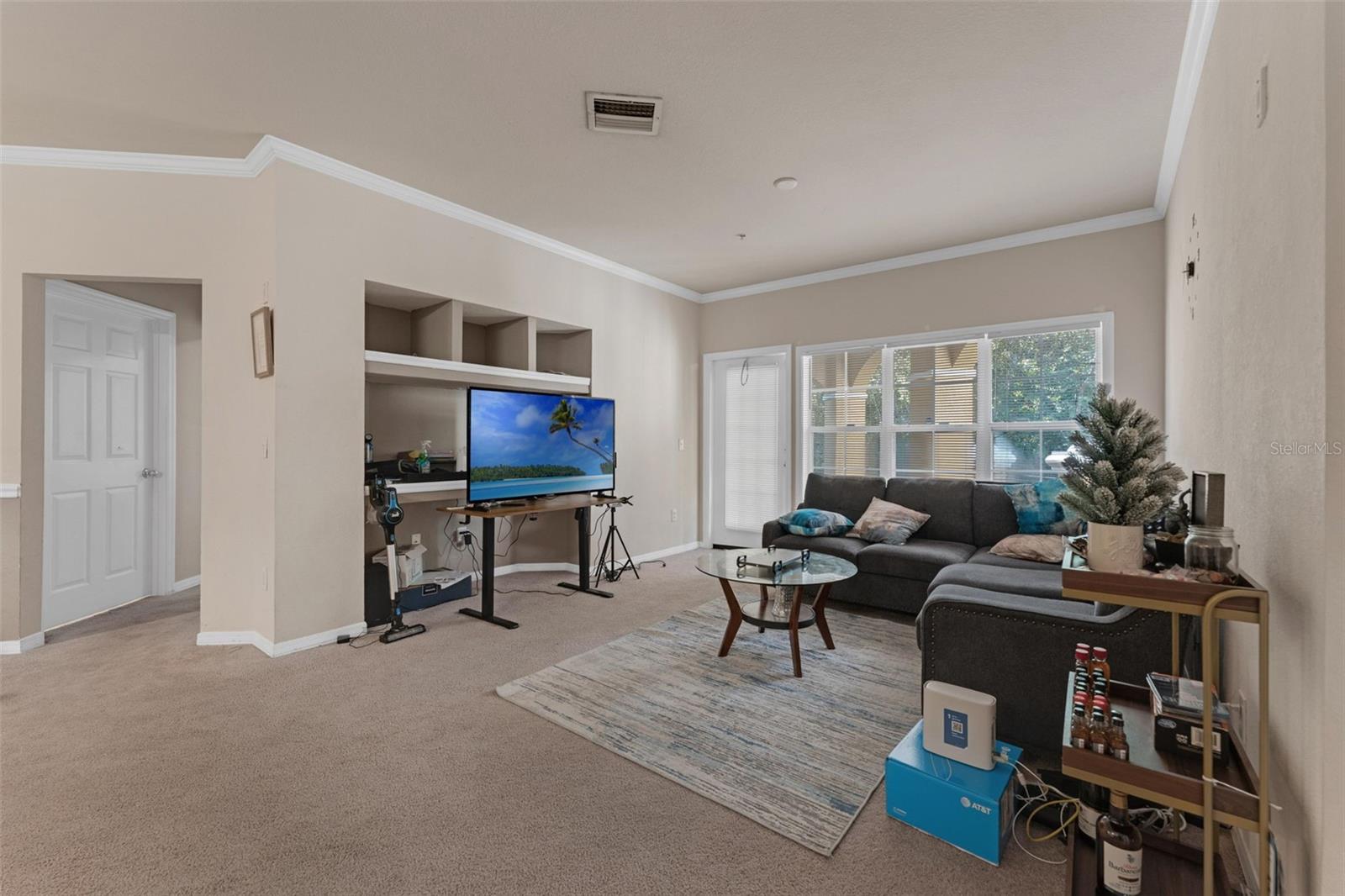 Image 7 of 49 For 3615 Conroy Road 618