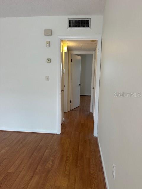 Image 13 of 20 For 851 Miles Avenue 8