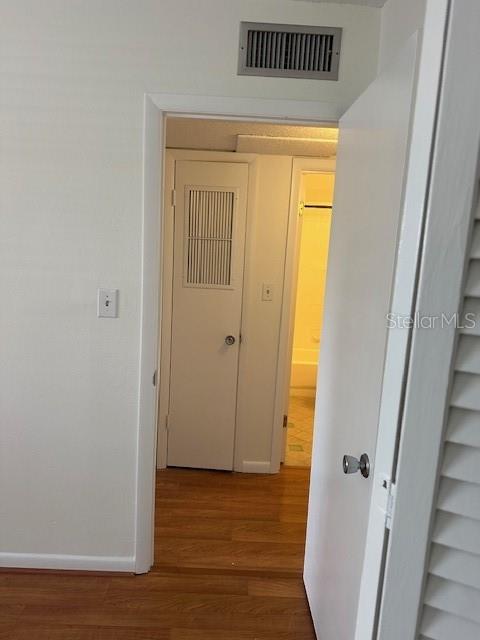 Image 19 of 20 For 851 Miles Avenue 8
