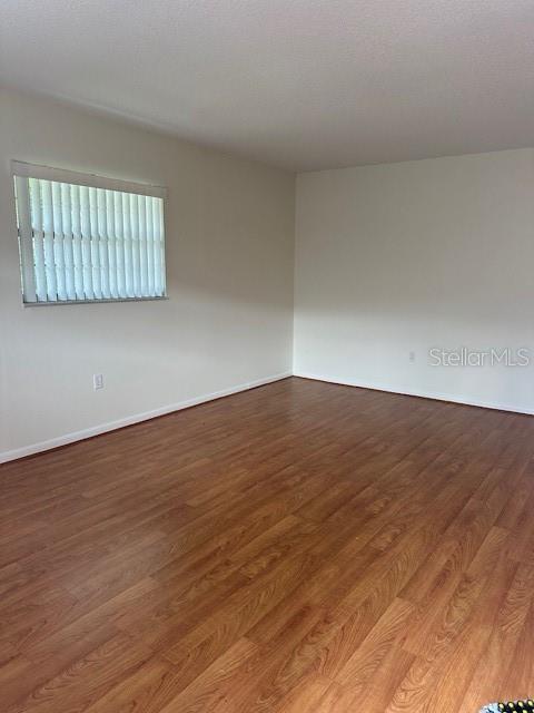 Image 7 of 20 For 851 Miles Avenue 8