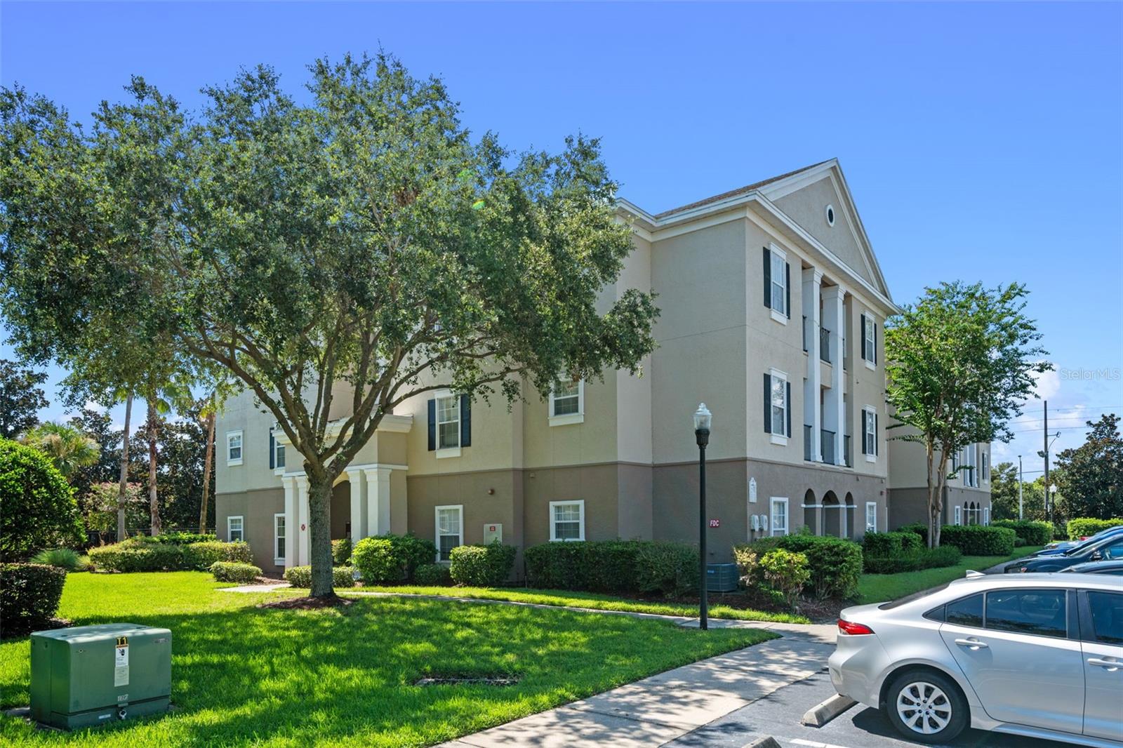 Image 3 of 37 For 3701 Conroy Road 1812