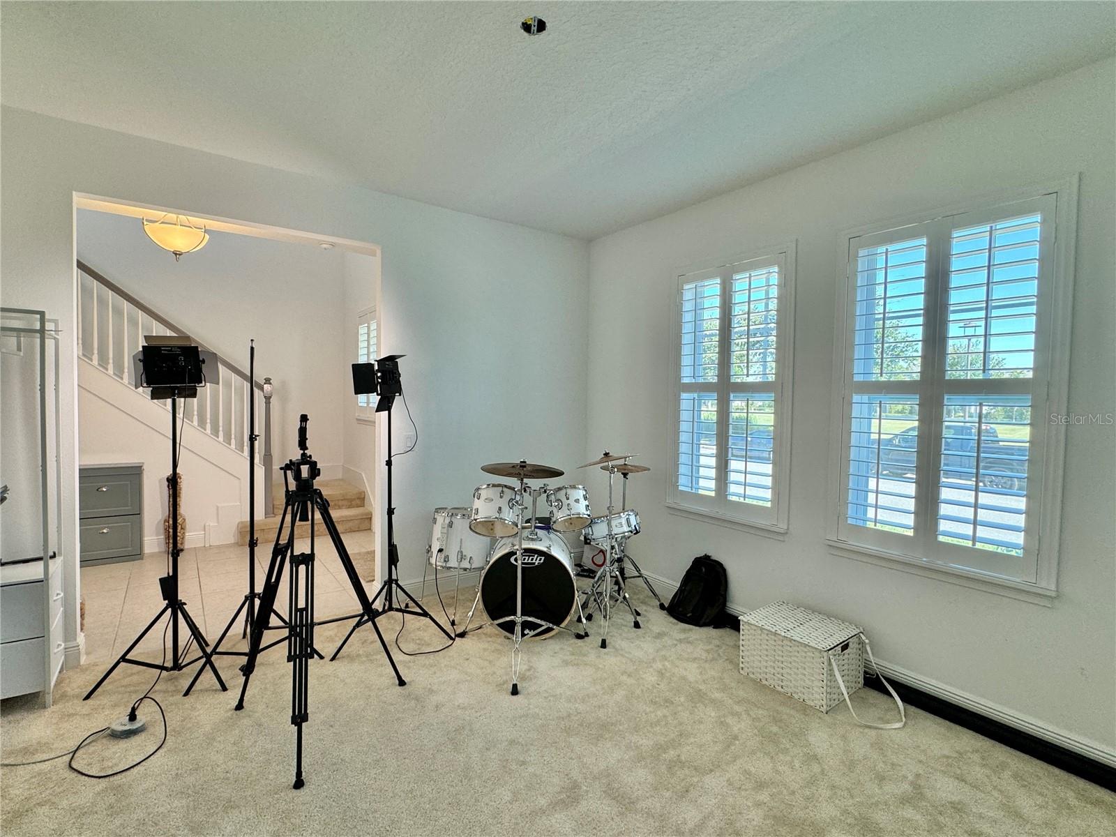 Image 11 of 77 For 6851 Arnoldson Street