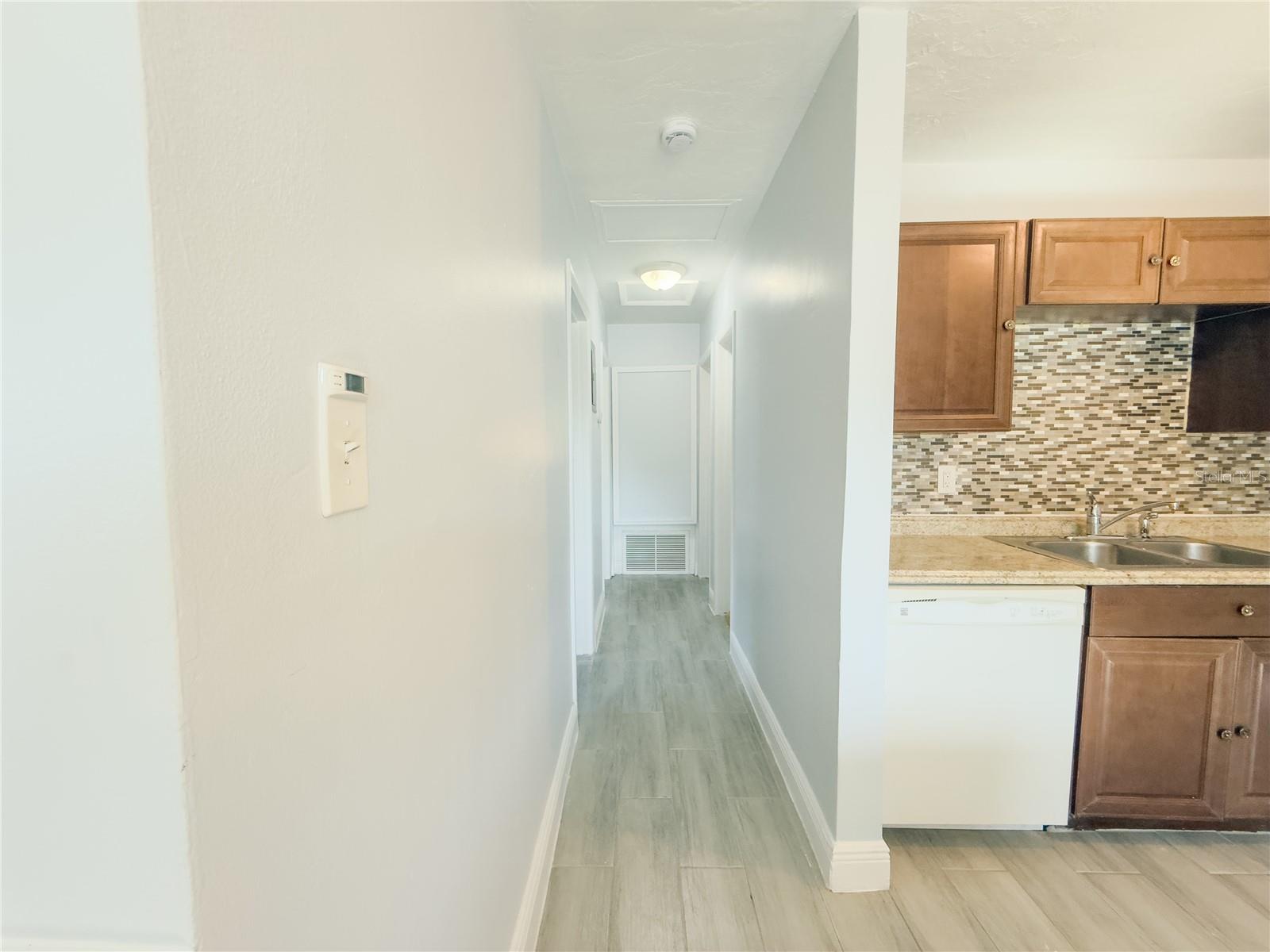 Image 14 of 42 For 7702 Arezzo Avenue