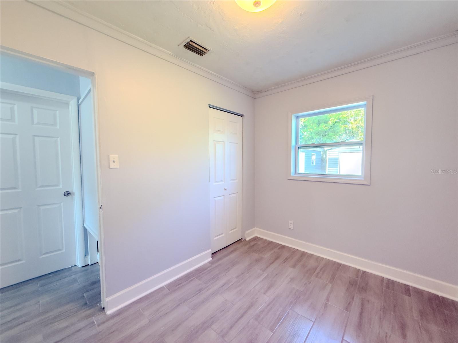 Image 19 of 42 For 7702 Arezzo Avenue