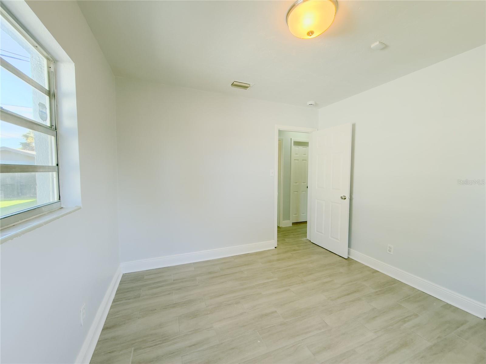 Image 21 of 42 For 7702 Arezzo Avenue