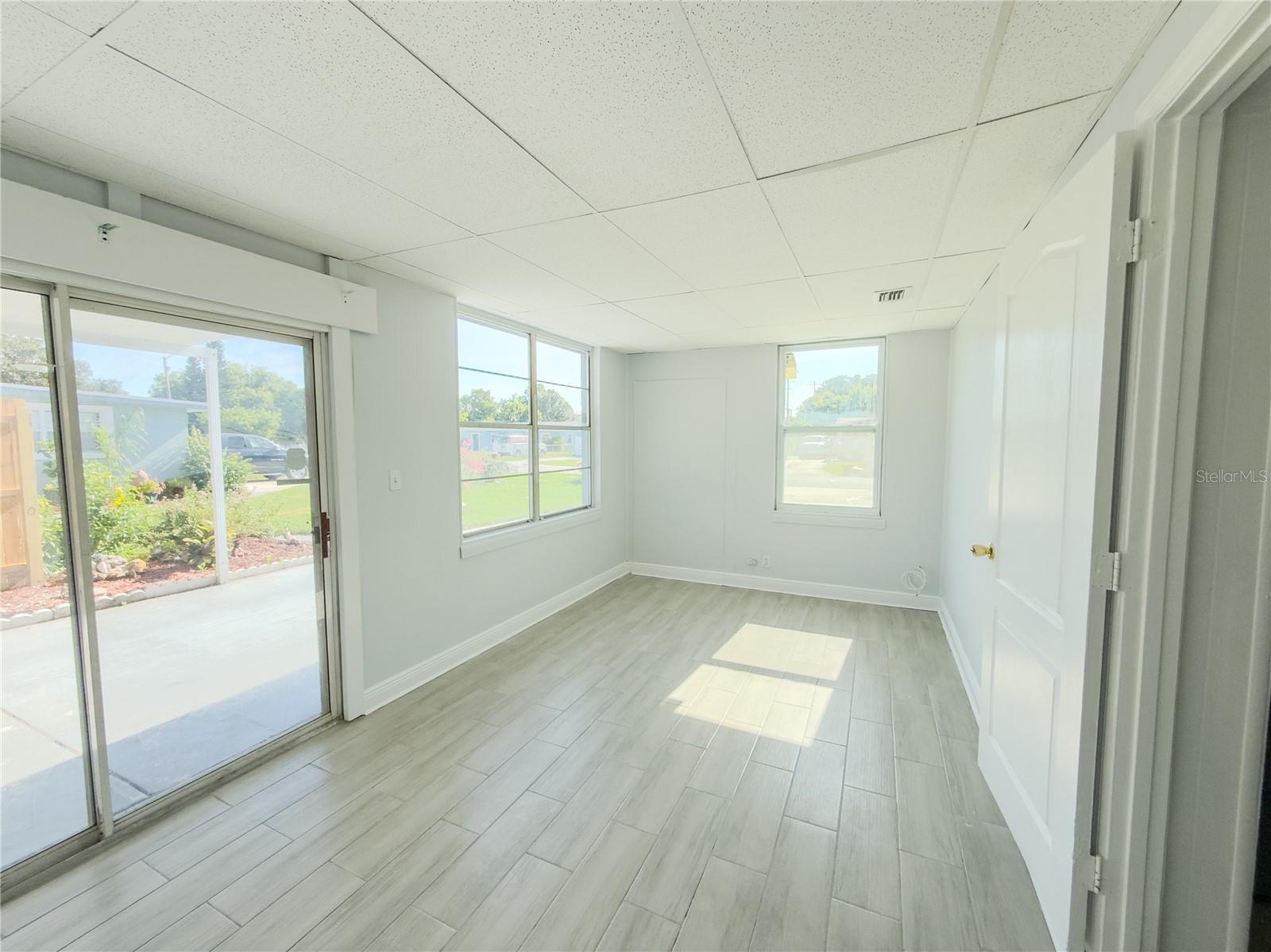 Image 25 of 42 For 7702 Arezzo Avenue