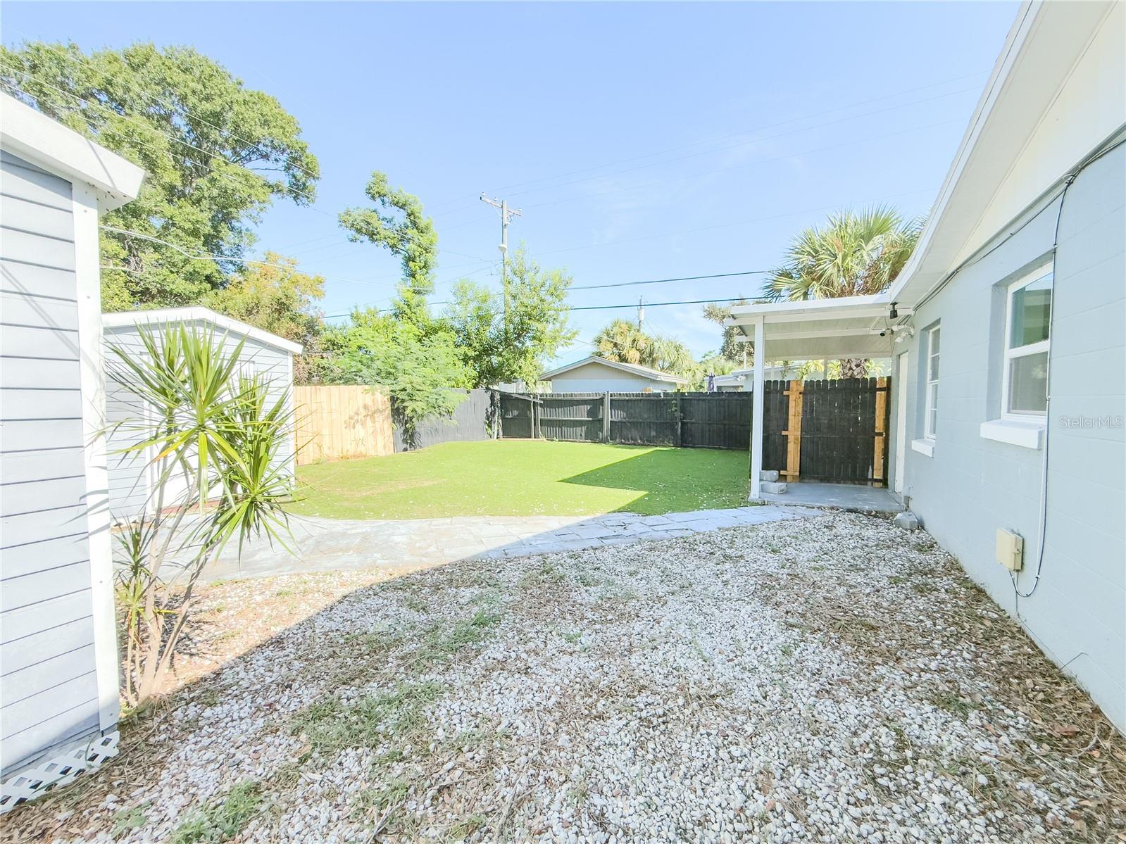Image 29 of 42 For 7702 Arezzo Avenue