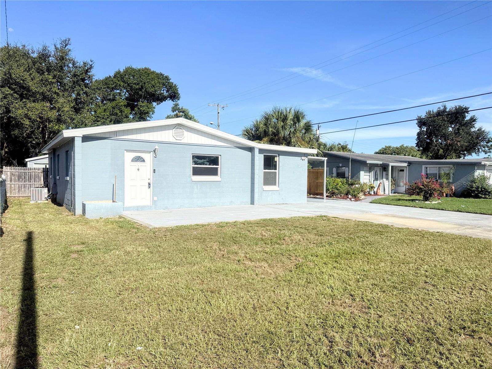 Image 3 of 42 For 7702 Arezzo Avenue