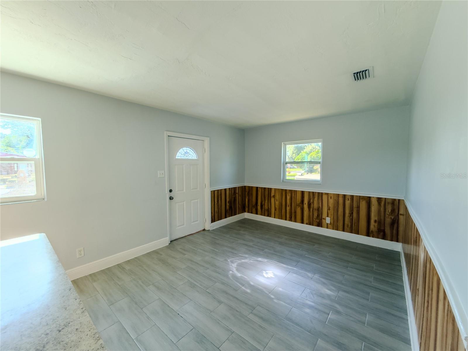 Image 5 of 42 For 7702 Arezzo Avenue