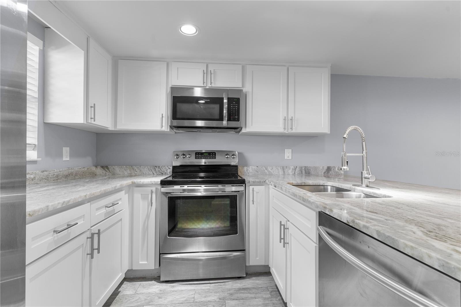 Image 31 of 31 For 10132 Lake Oak Circle