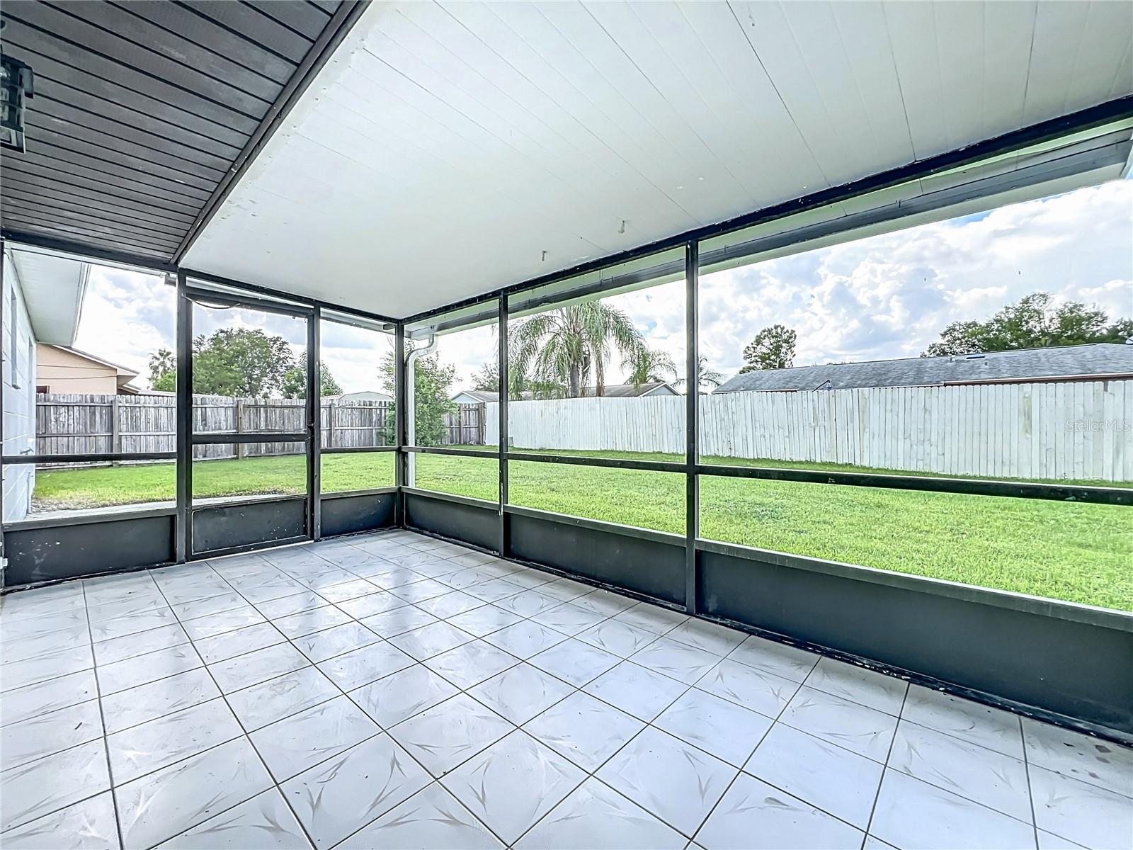 Image 29 of 43 For 7609 Winter Shade Drive